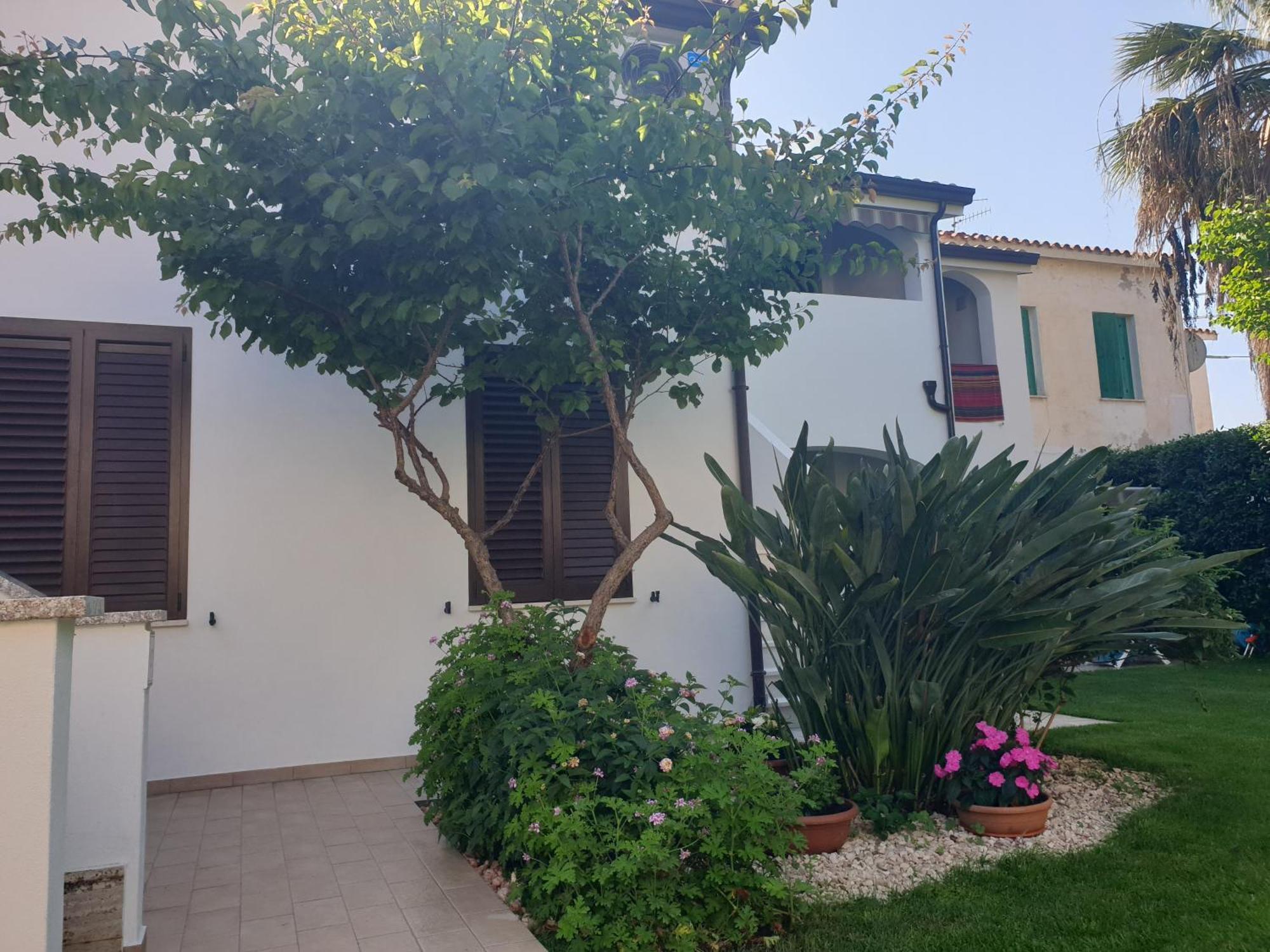 La Casa Di Laura Tortolì Exterior foto